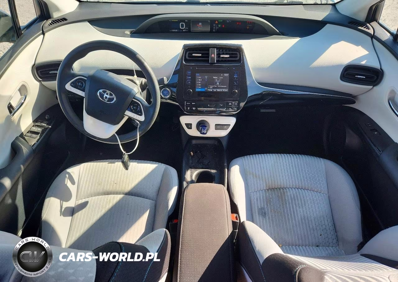 2018 Toyota Prius Two Eco VIN:JTDKARFU3J3068023 - 8