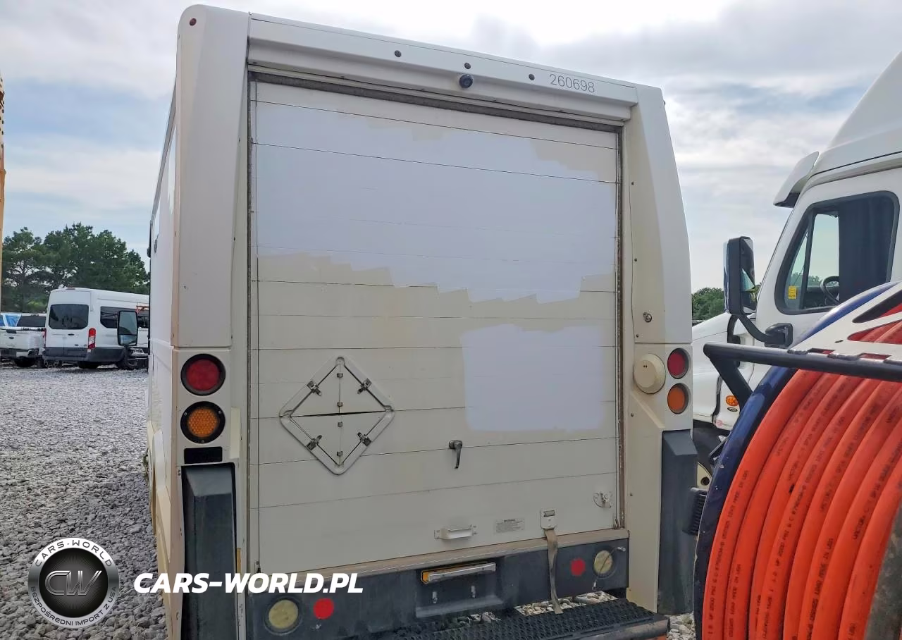 2017 Isuzu Reach Delivery Van VIN:JALB4T170H7W00237 - 6