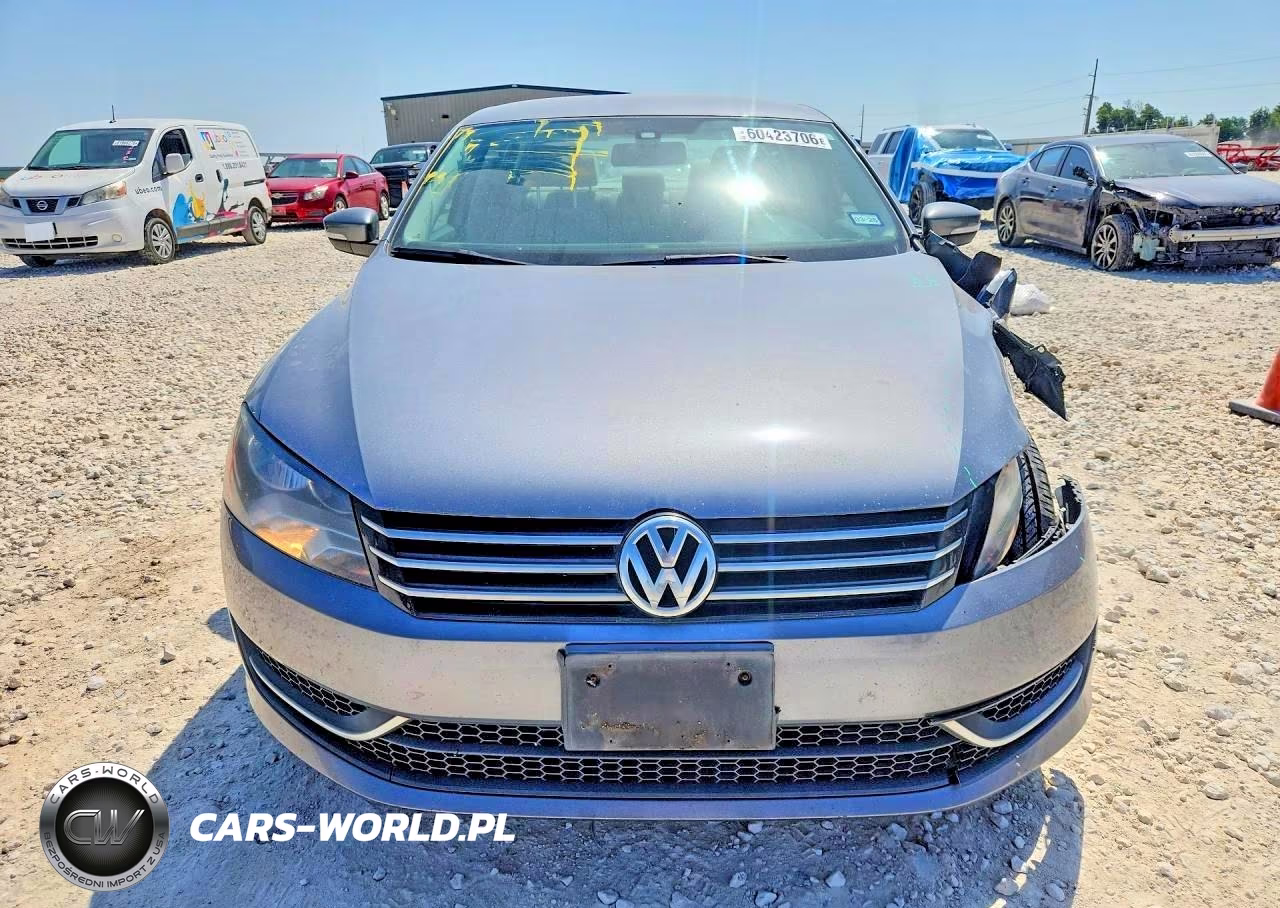 2013 Volkswagen Passat S VIN:1VWAH7A32DC105591 - 5