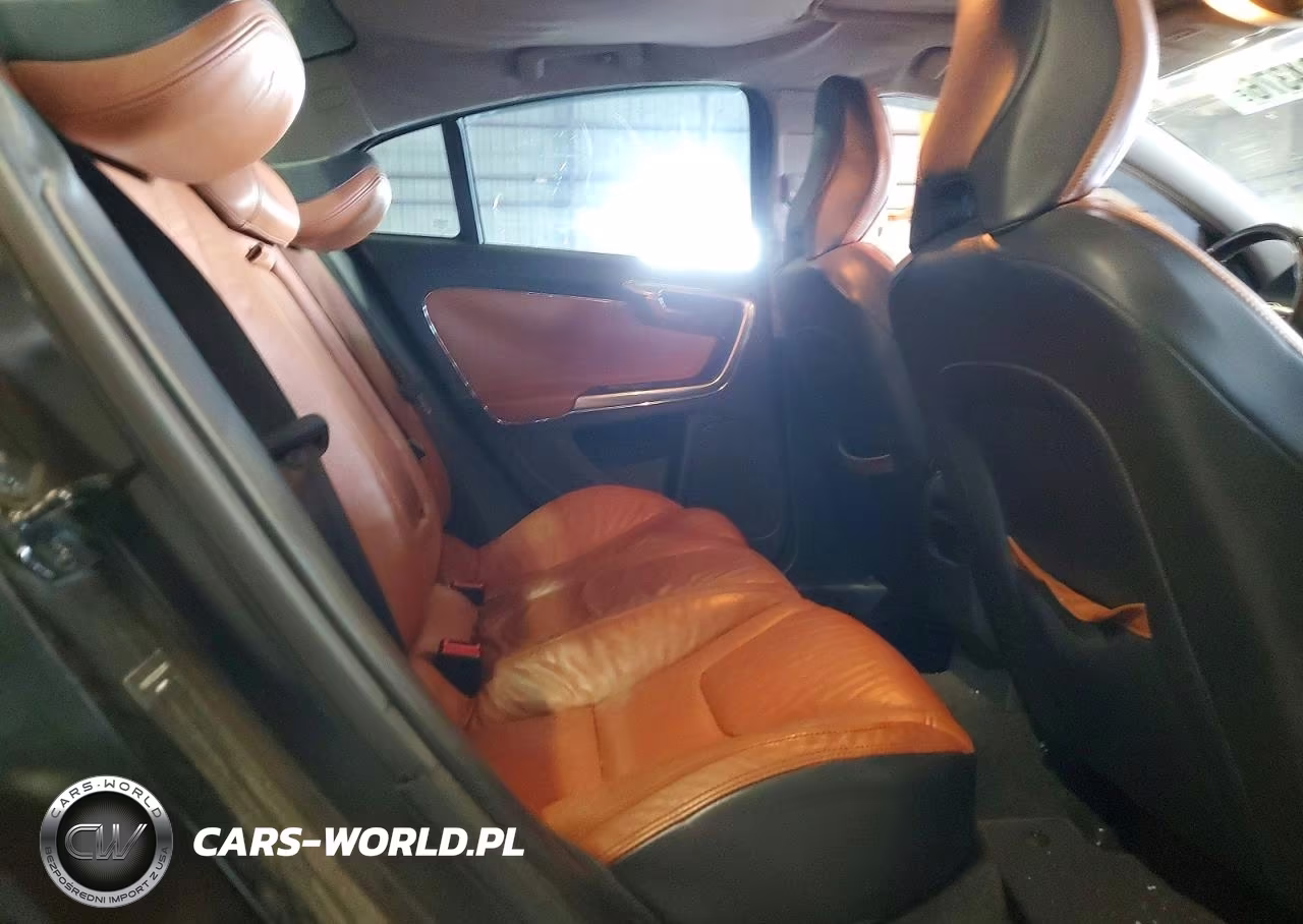 2013 Volvo S60 T5 VIN:YV1612FS2D2220000 - 10