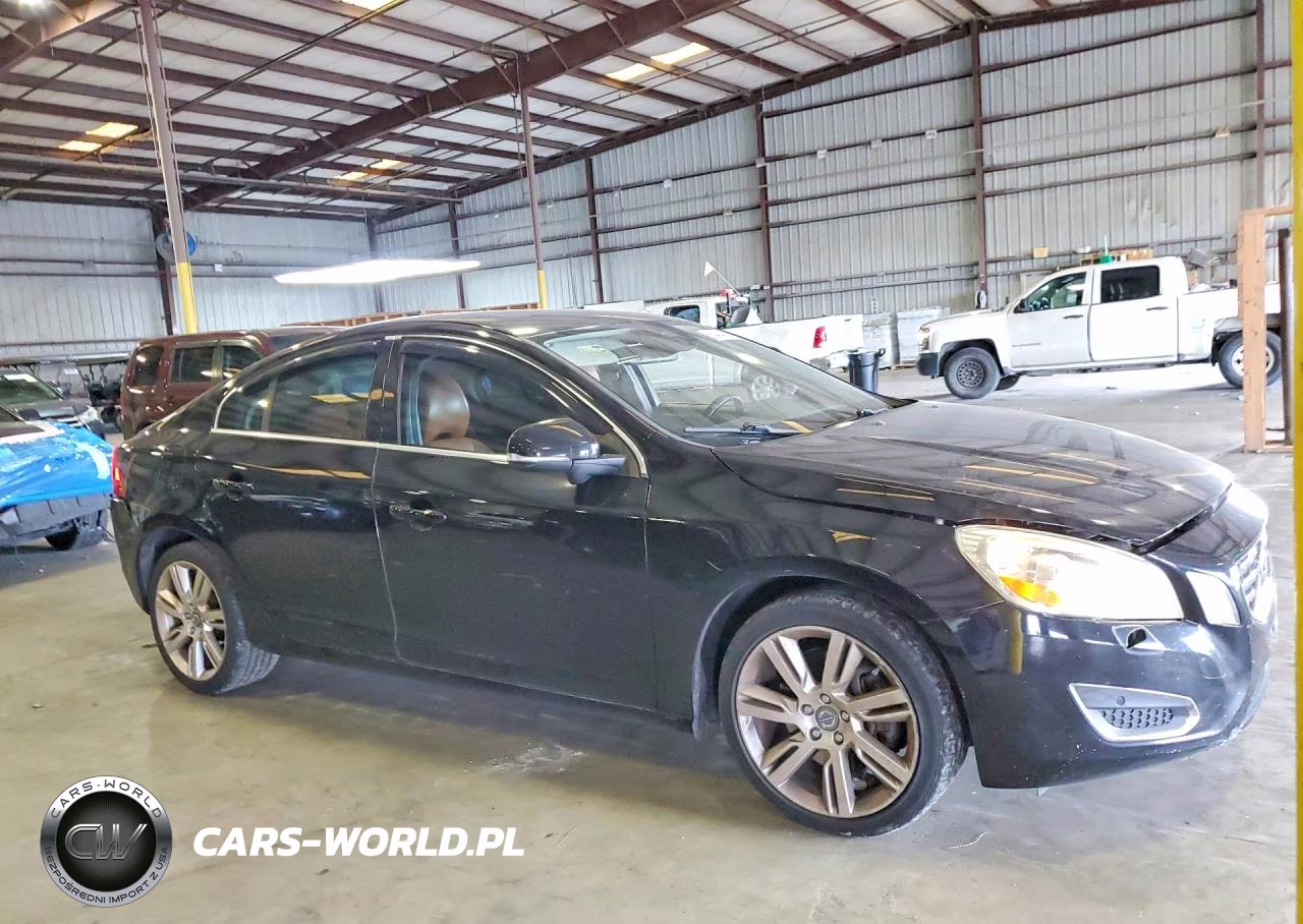 2013 Volvo S60 T5 VIN:YV1612FS2D2220000 - 4