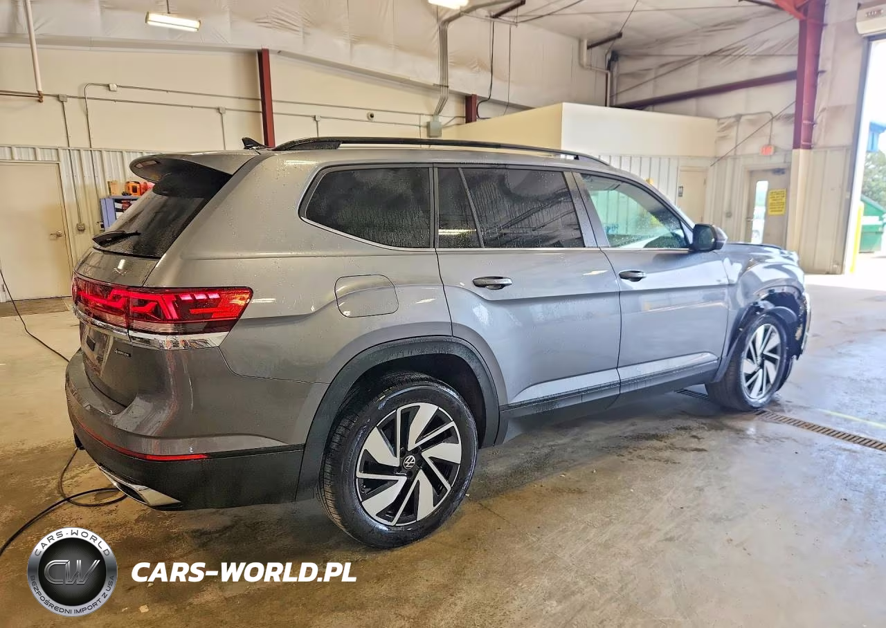 2025 Volkswagen Atlas Se VIN:1V2HR2CA2SC518782 - 3
