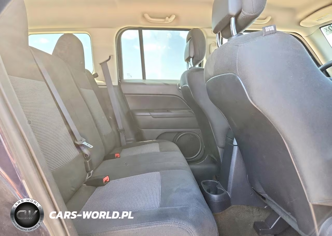 2016 Jeep Patriot Sport VIN:1C4NJPBB1GD726785 - 10
