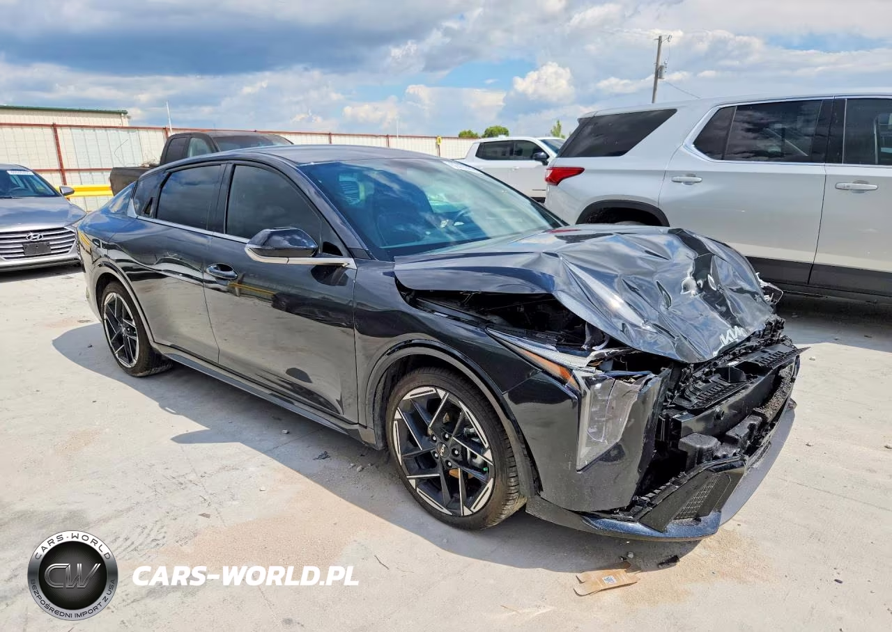 2025 Kia K4 Gt Line VIN:3KPFW4DEXSE249602 - 4
