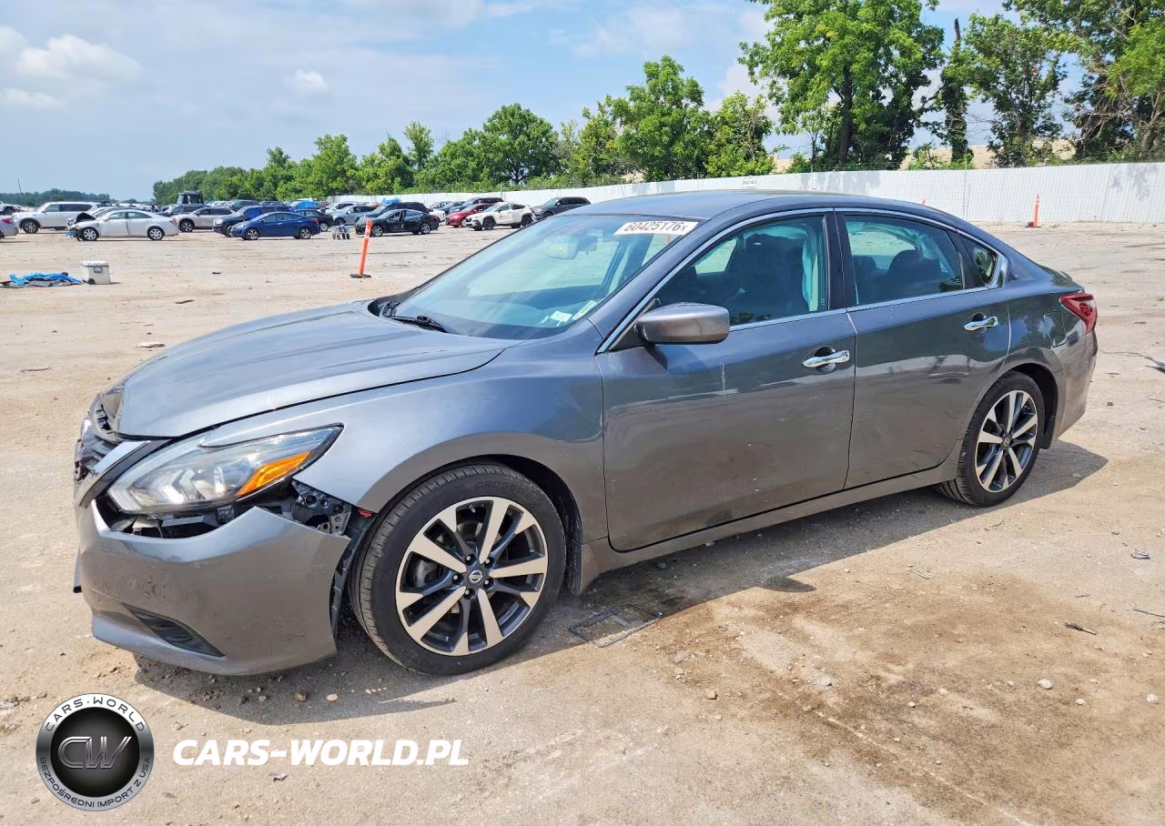 2017 Nissan Altima 2.5 Sr – zdjęcie 1 z 12