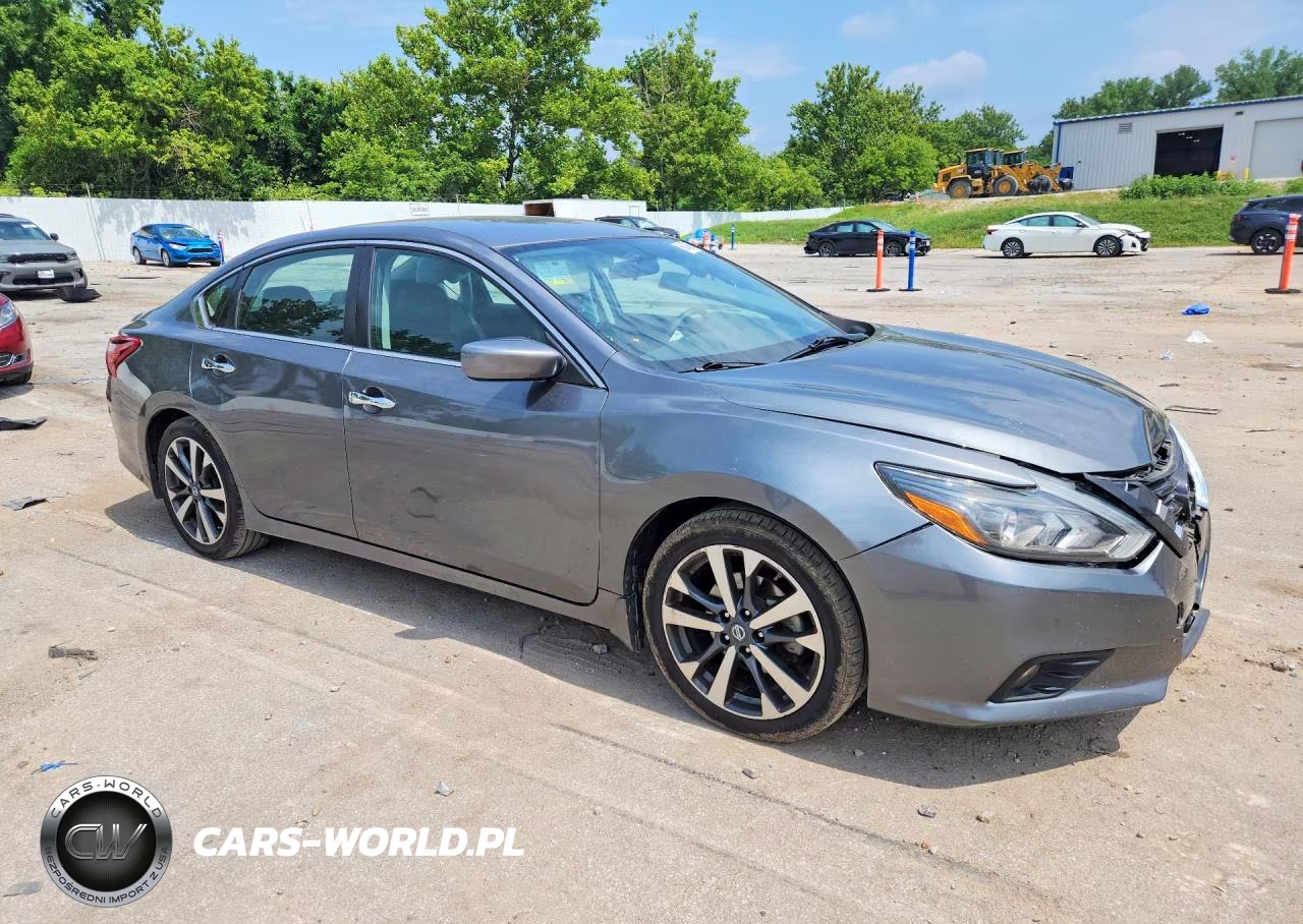 2017 Nissan Altima 2.5 Sr VIN:1N4AL3AP2HC476985 - 4