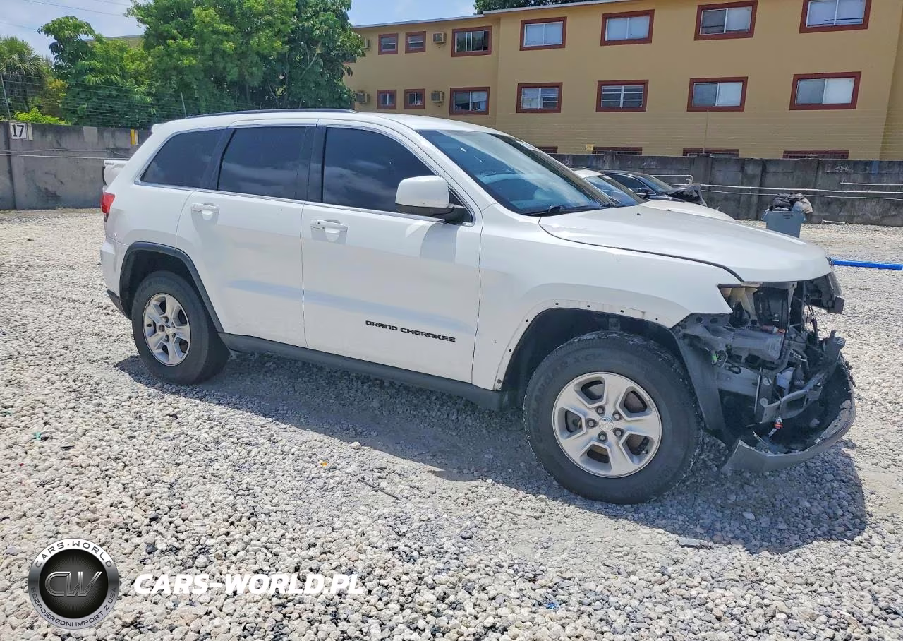 2016 Jeep Grand Cherokee Laredo VIN:1C4RJEAG6GC351839 - 4