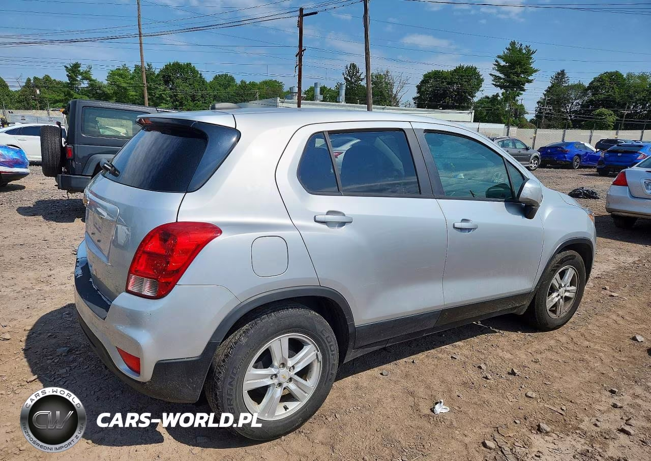 2020 Chevrolet Trax Ls VIN:KL7CJKSBXLB017494 - 3