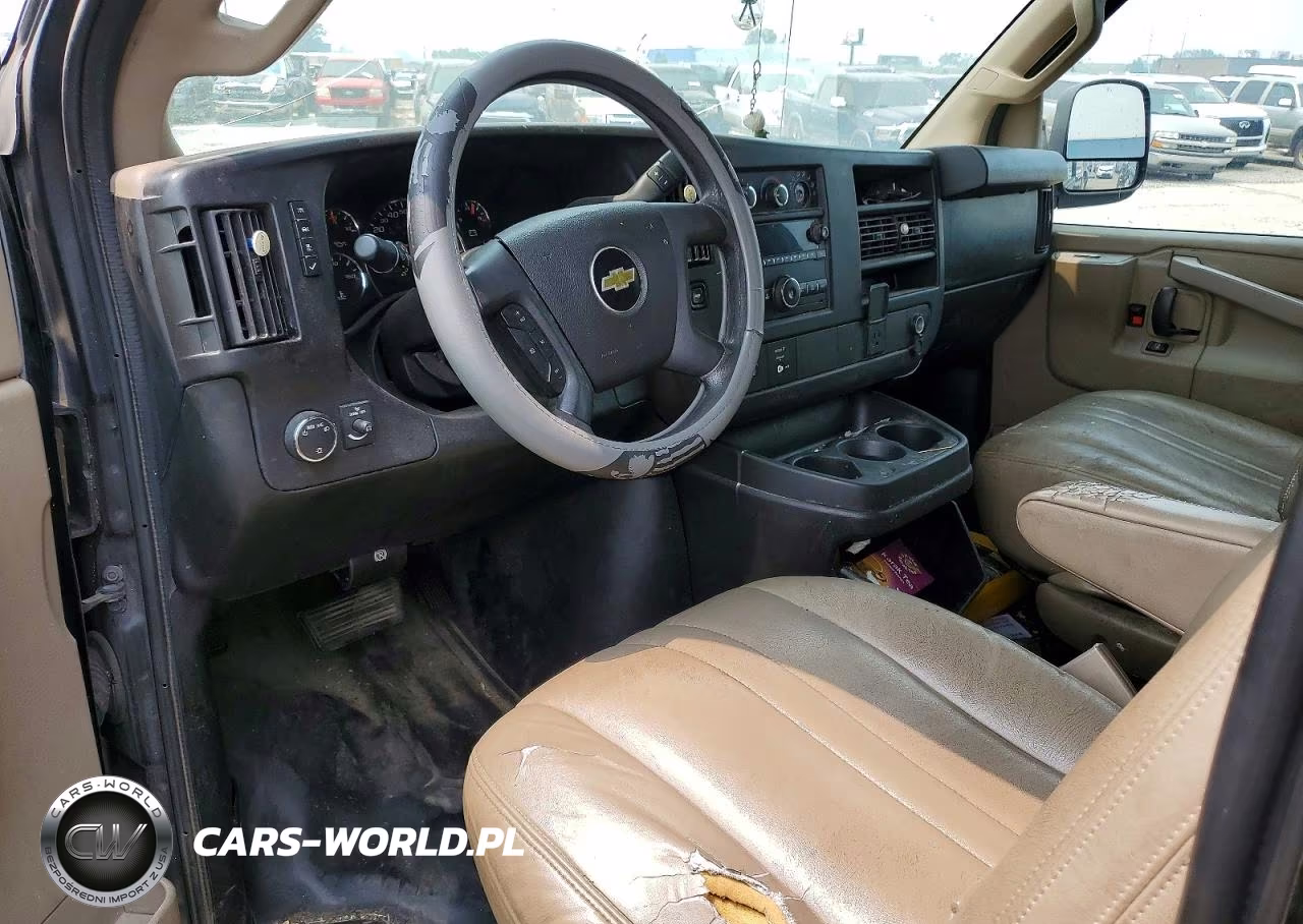 2017 Chevrolet Express 2500 Cargo Delivery Van VIN:1GCWGAFG6H1121850 - 8