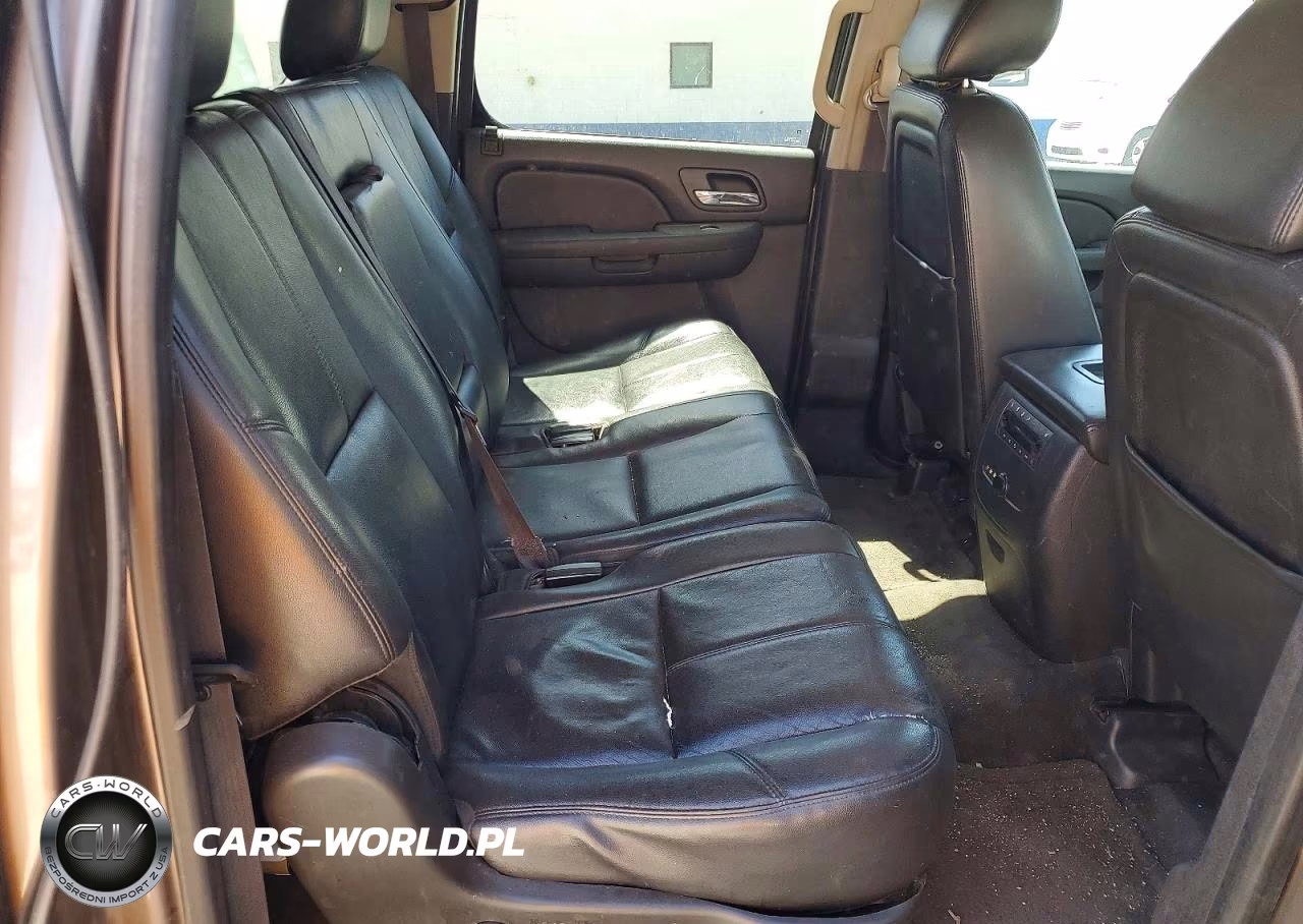 2013 Chevrolet Suburban K1500 Lt VIN:1GNSKJE79DR344062 - 10