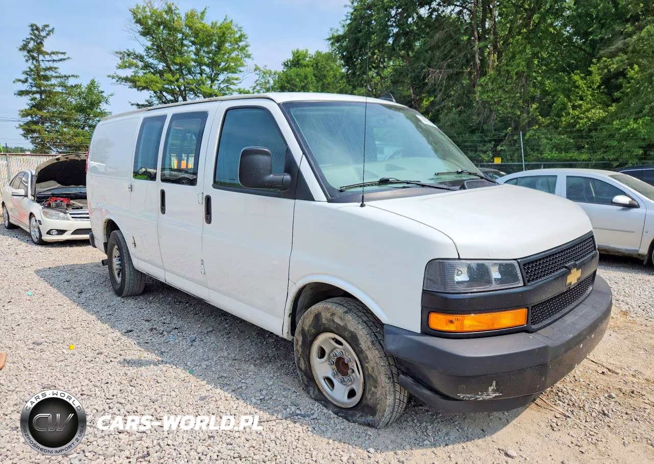 2019 Chevrolet Express G2500 VIN:1GCWGAFG8K1294289 - 4