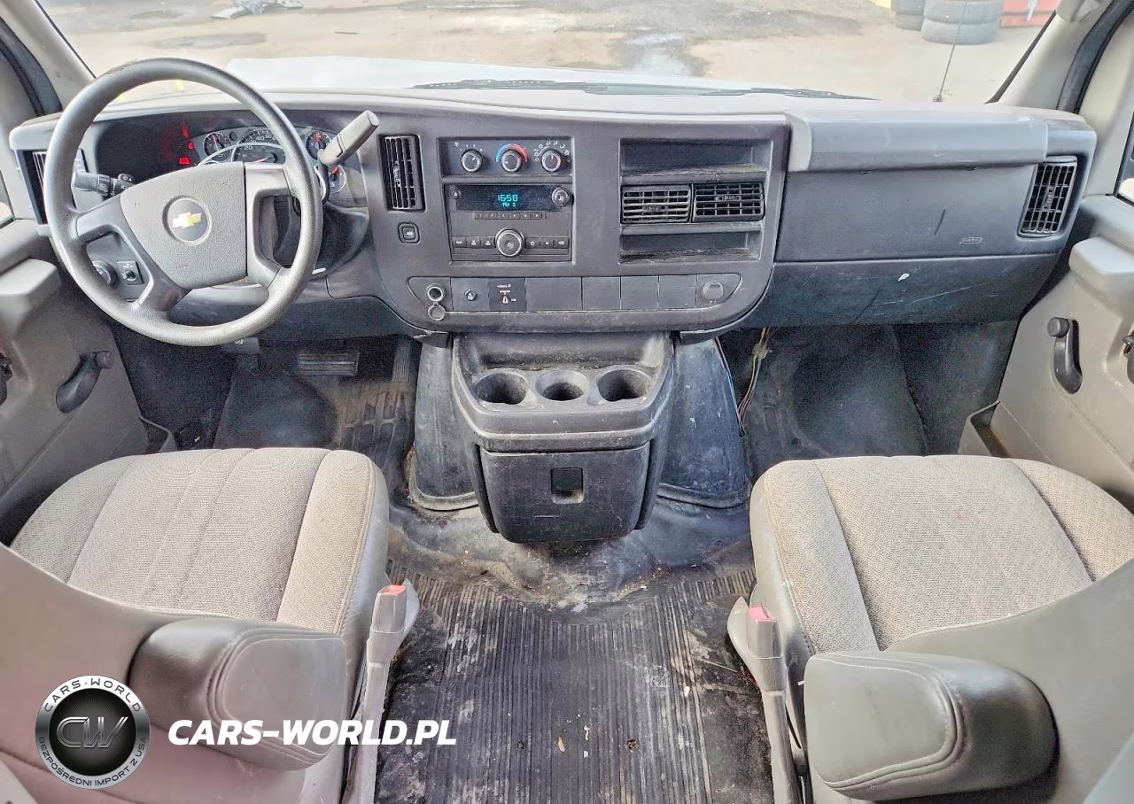 2012 Chevrolet Express G2500 VIN:1GCWGFCA9C1198718 - 8