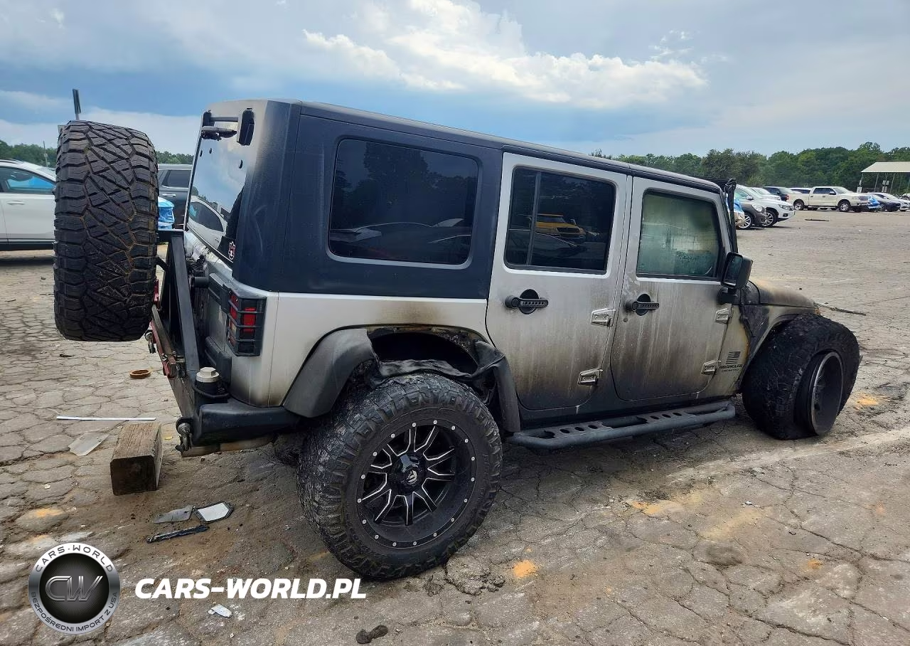 2008 Jeep Wrangler Unlimited Rubicon VIN:1J8GA69178L601211 - 3