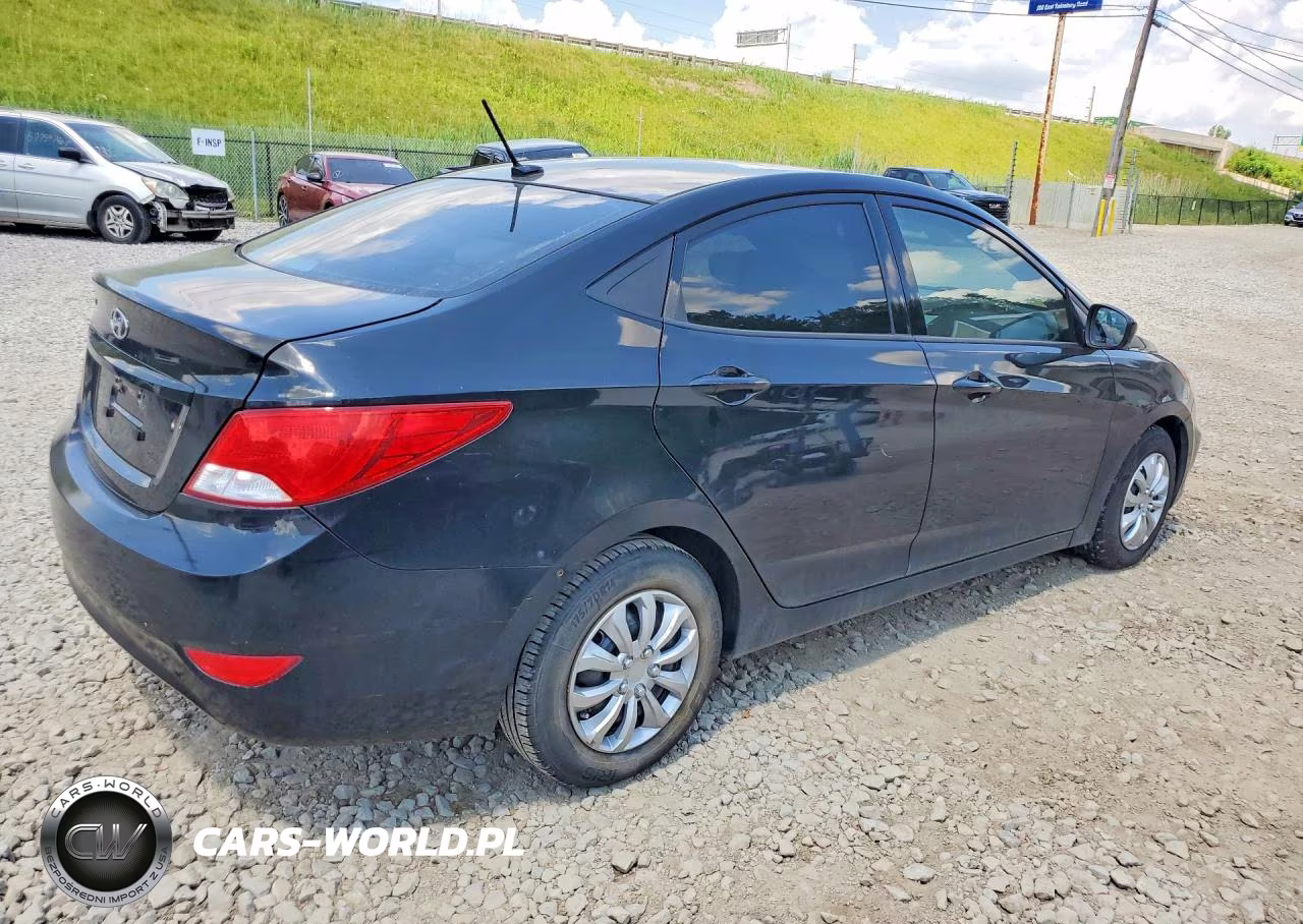 2017 Hyundai Accent Se VIN:KMHCT4AE8HU352345 - 3