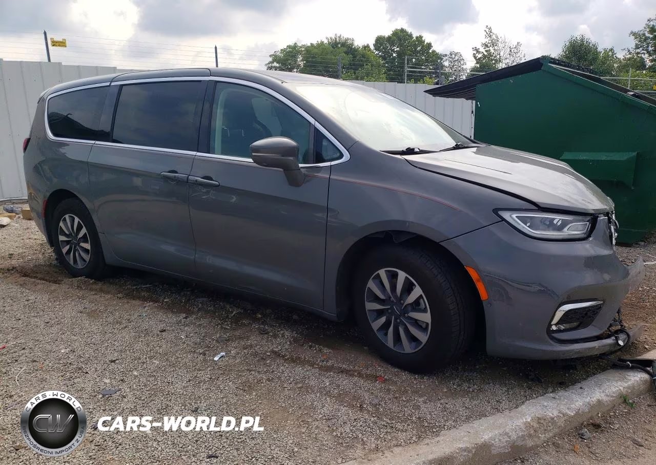 2022 Chrysler Pacifica Hybrid Touring L VIN:2C4RC1L7XNR118924 - 4