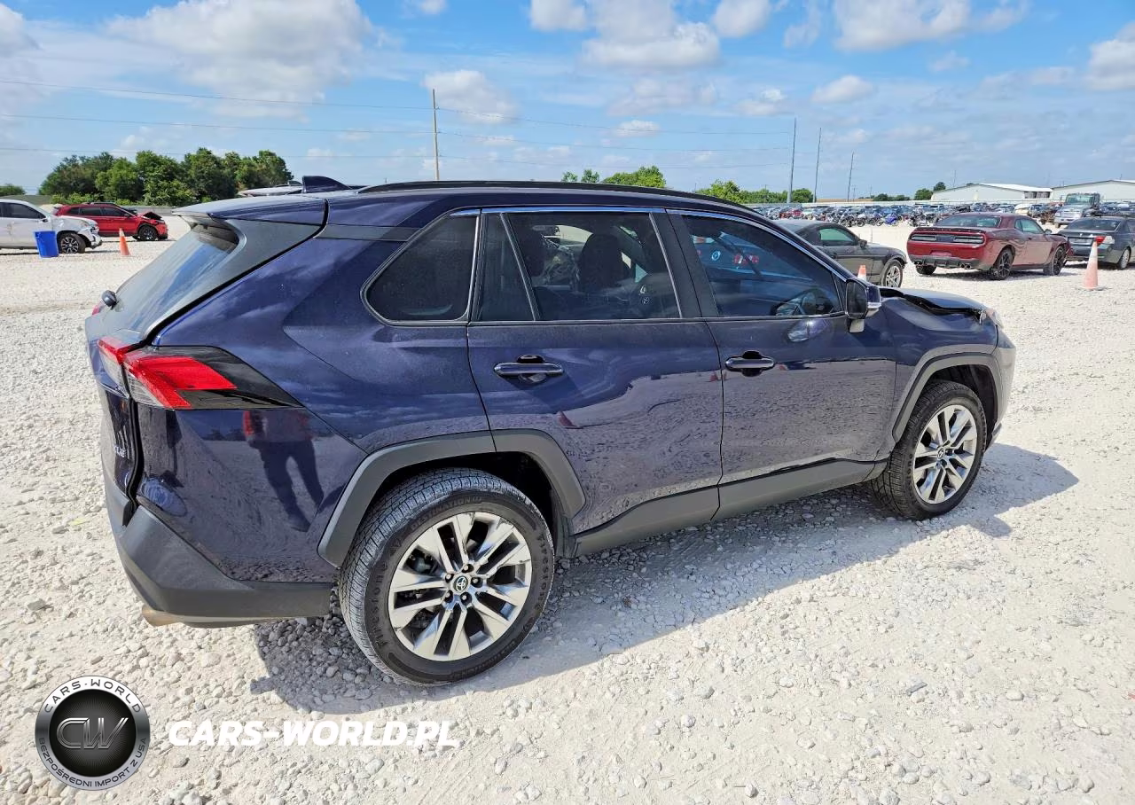 2019 Toyota Rav4 Xle Premium VIN:2T3C1RFVXKW025519 - 3