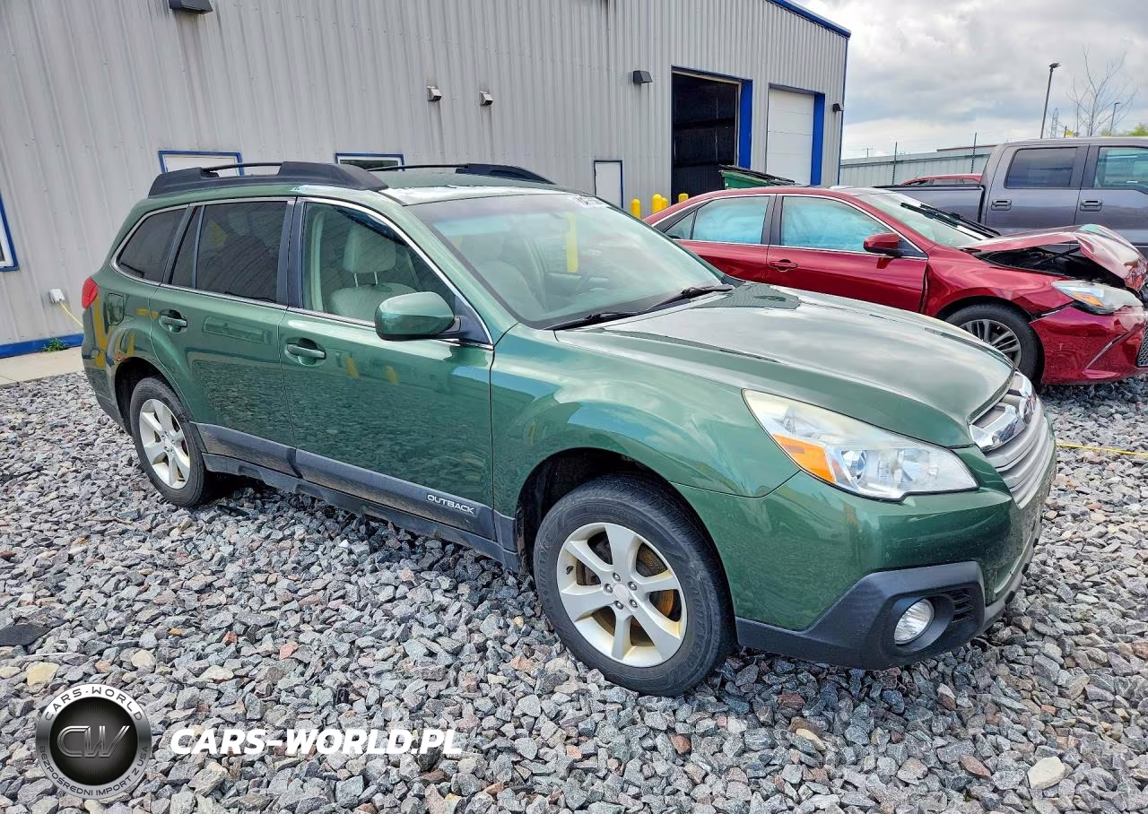 2014 Subaru Outback 2.5I Premium VIN:4S4BRCCC1E3246675 - 4