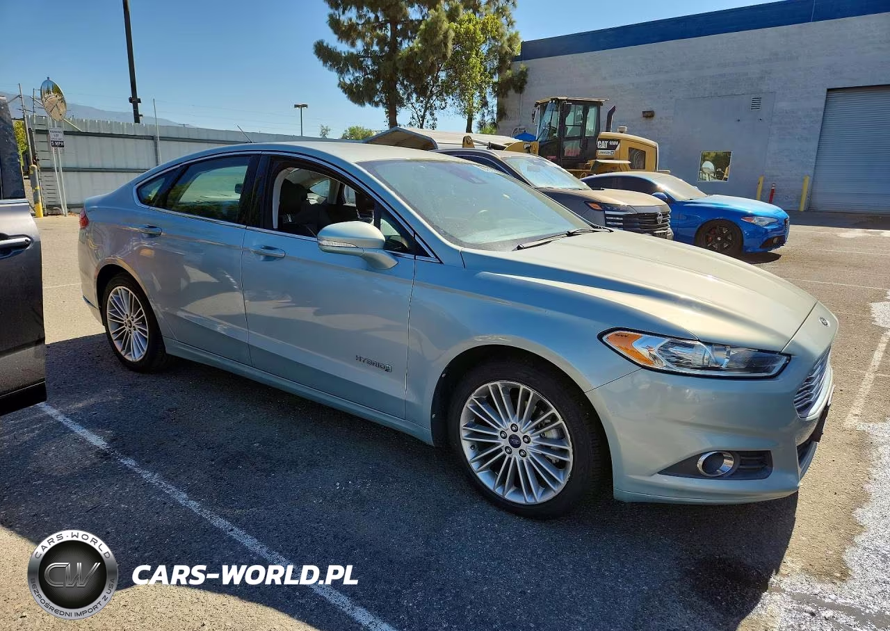 2013 Ford Fusion Se Hybrid VIN:3FA6P0LU3DR362078 - 4