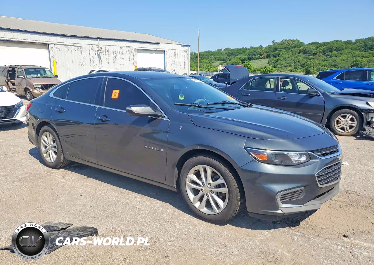 2018 Chevrolet Malibu Lt VIN:1G1ZD5ST3JF178265 - 4