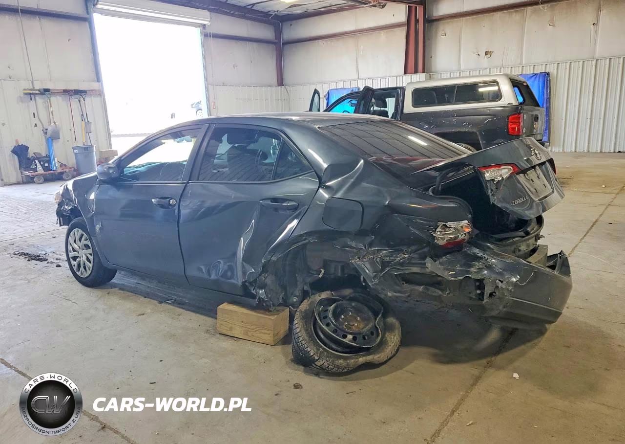 2018 Toyota Corolla Le VIN:2T1BURHE0JC008673 - 2