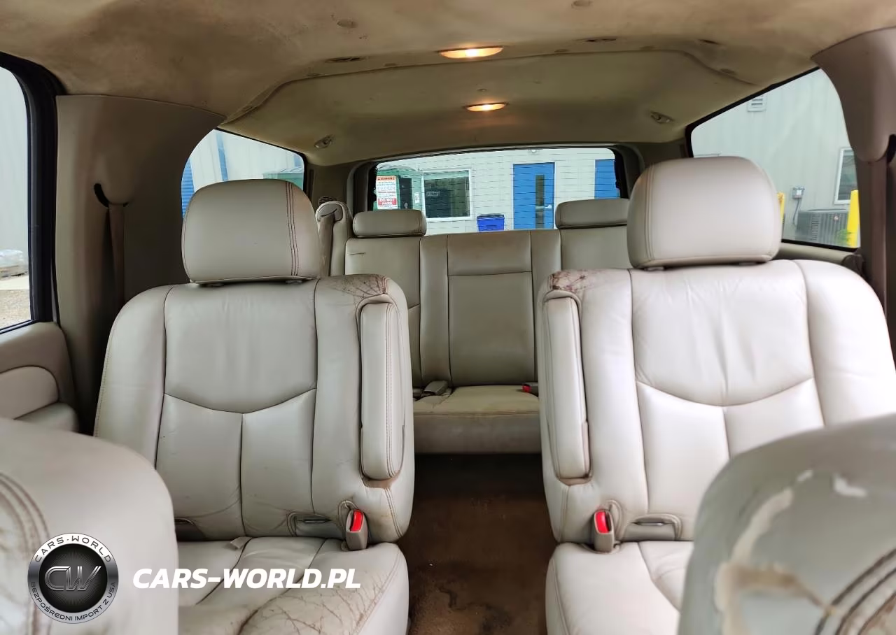 2003 Chevrolet Suburban C1500 VIN:3GNEC16Z43G286368 - 10