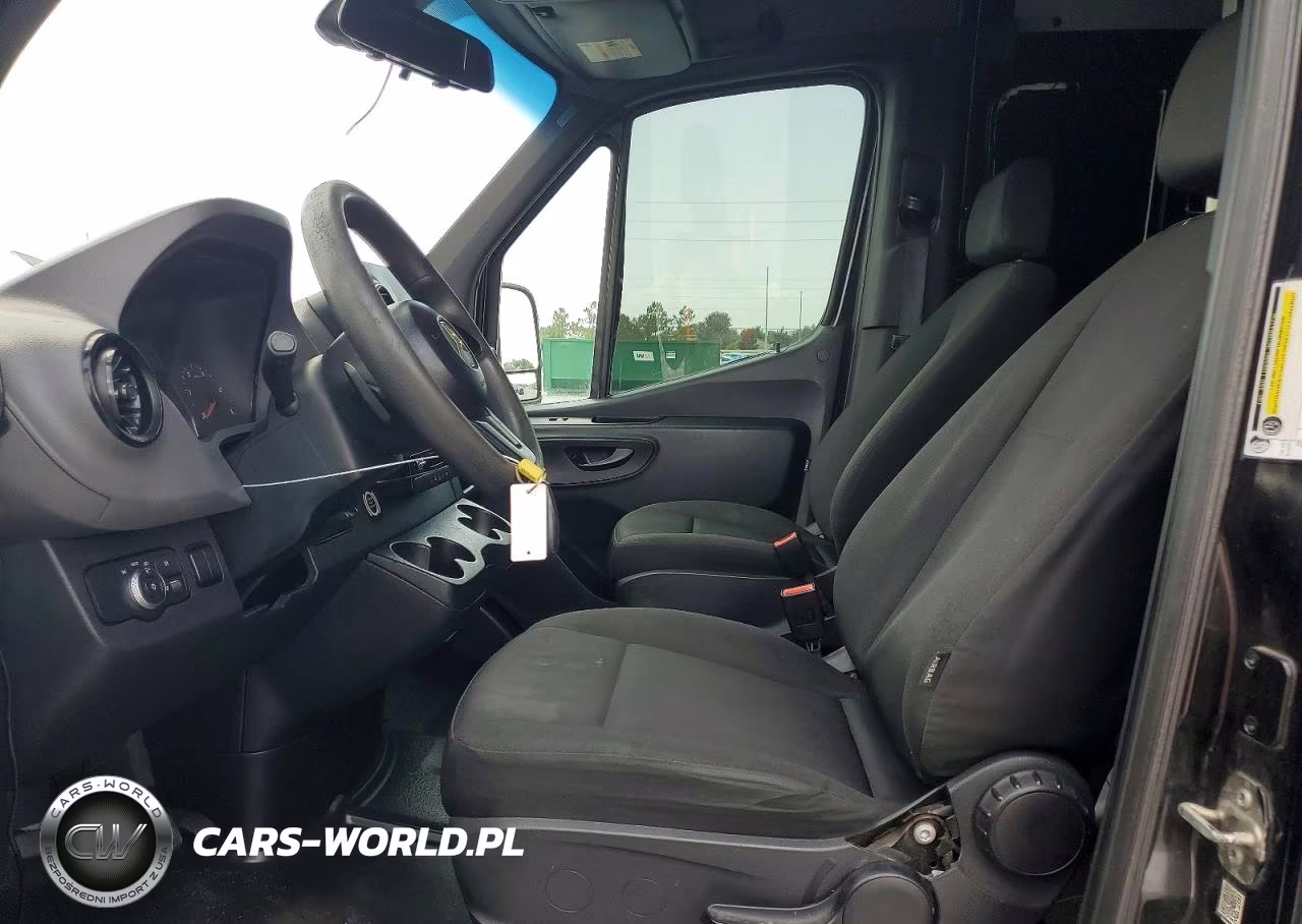 2019 Mercedes-Benz Sprinter 2500-3500 VIN:WD4PF1CD1KP148918 - 7