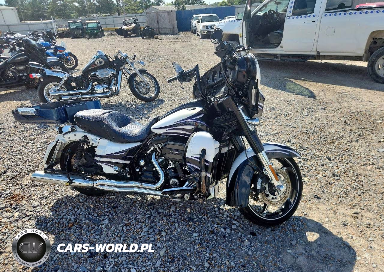 2016 Harley-Davidson Flhxse Cvo Street Glide – zdjęcie 1 z 10