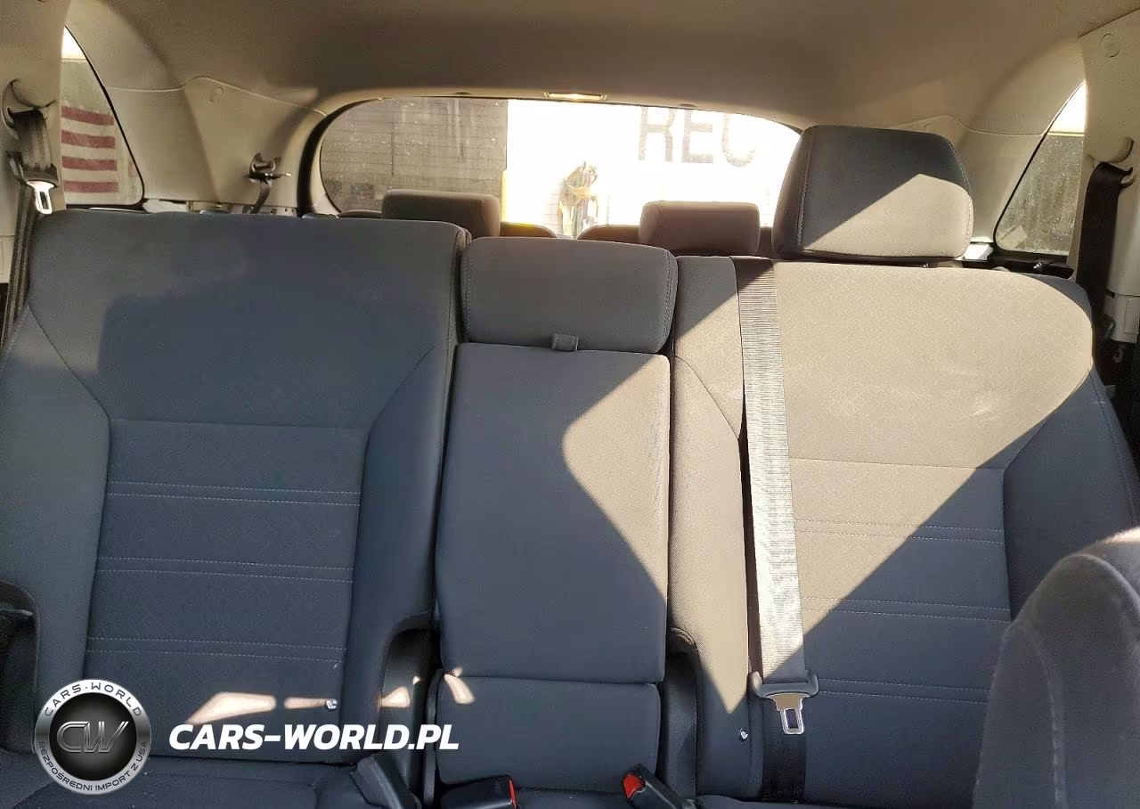 2019 Kia Sorento Lx VIN:5XYPGDA30KG478488 - 10