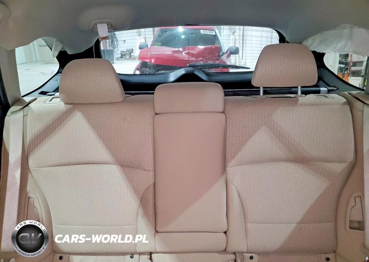 2019 Subaru Outback 2.5I Premium VIN:4S4BSAHC8K3228073 - 10