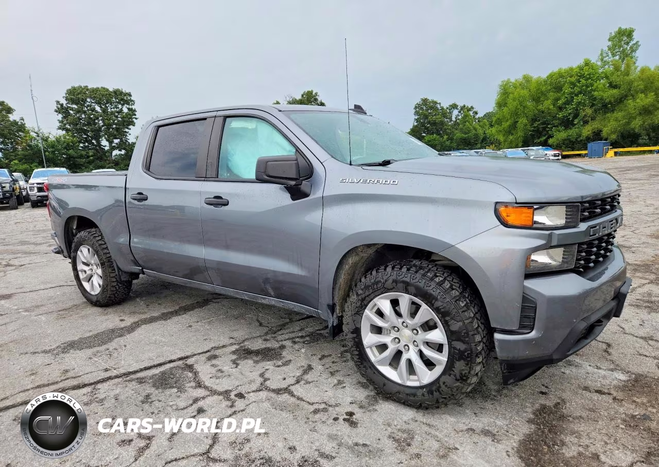 2021 Chevrolet Silverado K1500 Custom VIN:3GCPYBEK3MG242795 - 4