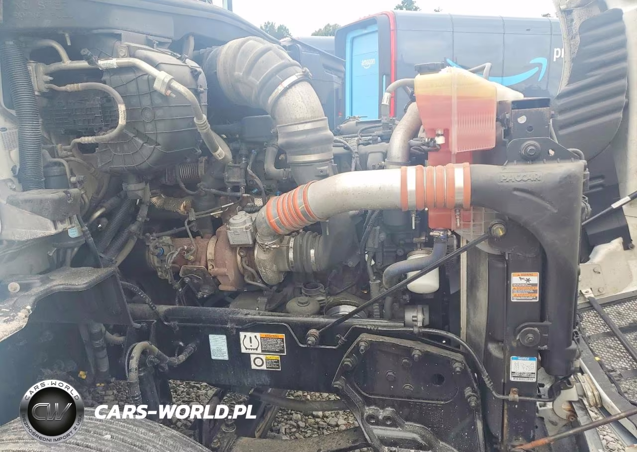 2021 Peterbilt 579 - Semi Truck VIN:1XPBDP9X8MD646390 - 11