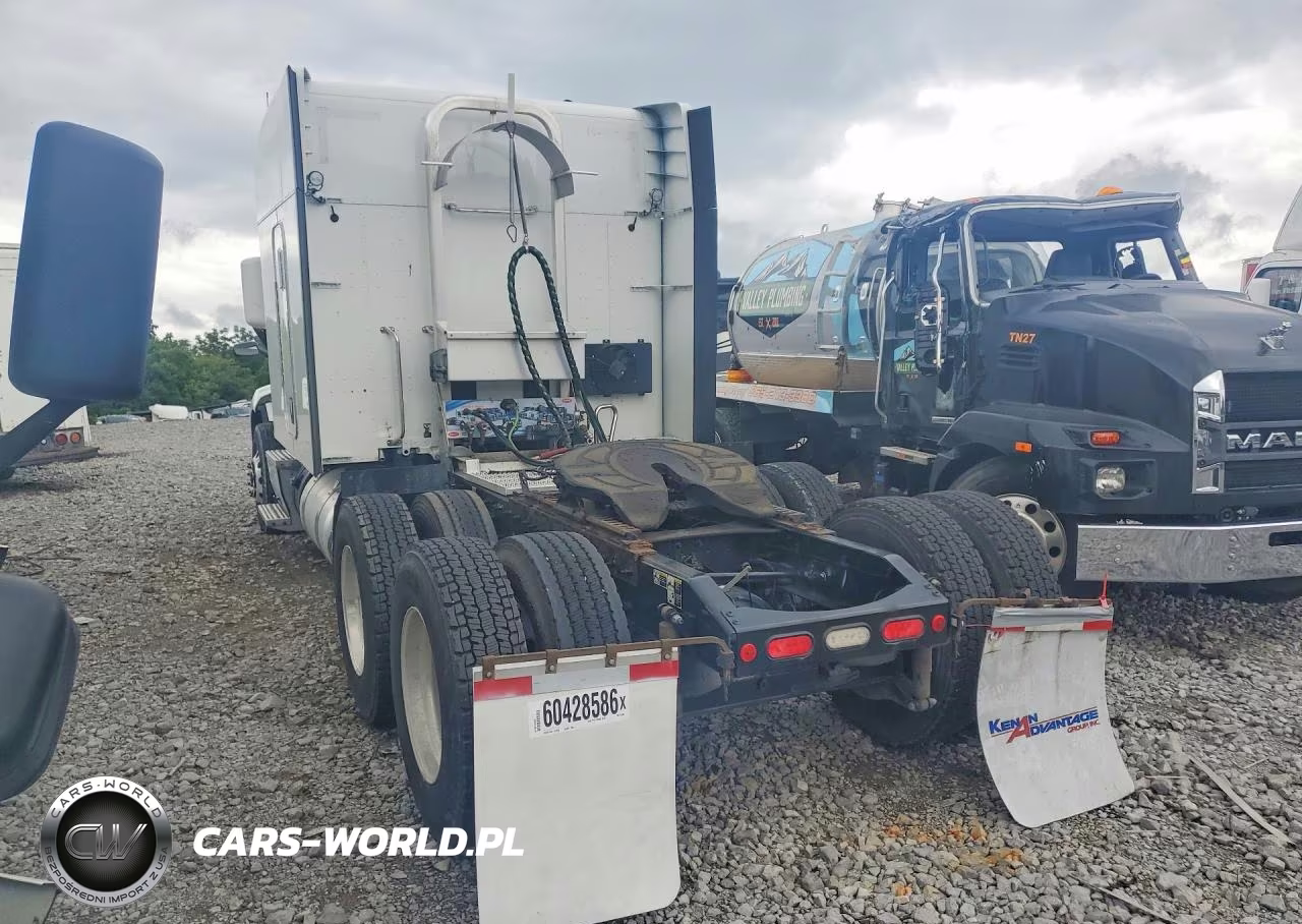 2021 Peterbilt 579 - Semi Truck VIN:1XPBDP9X8MD646390 - 2