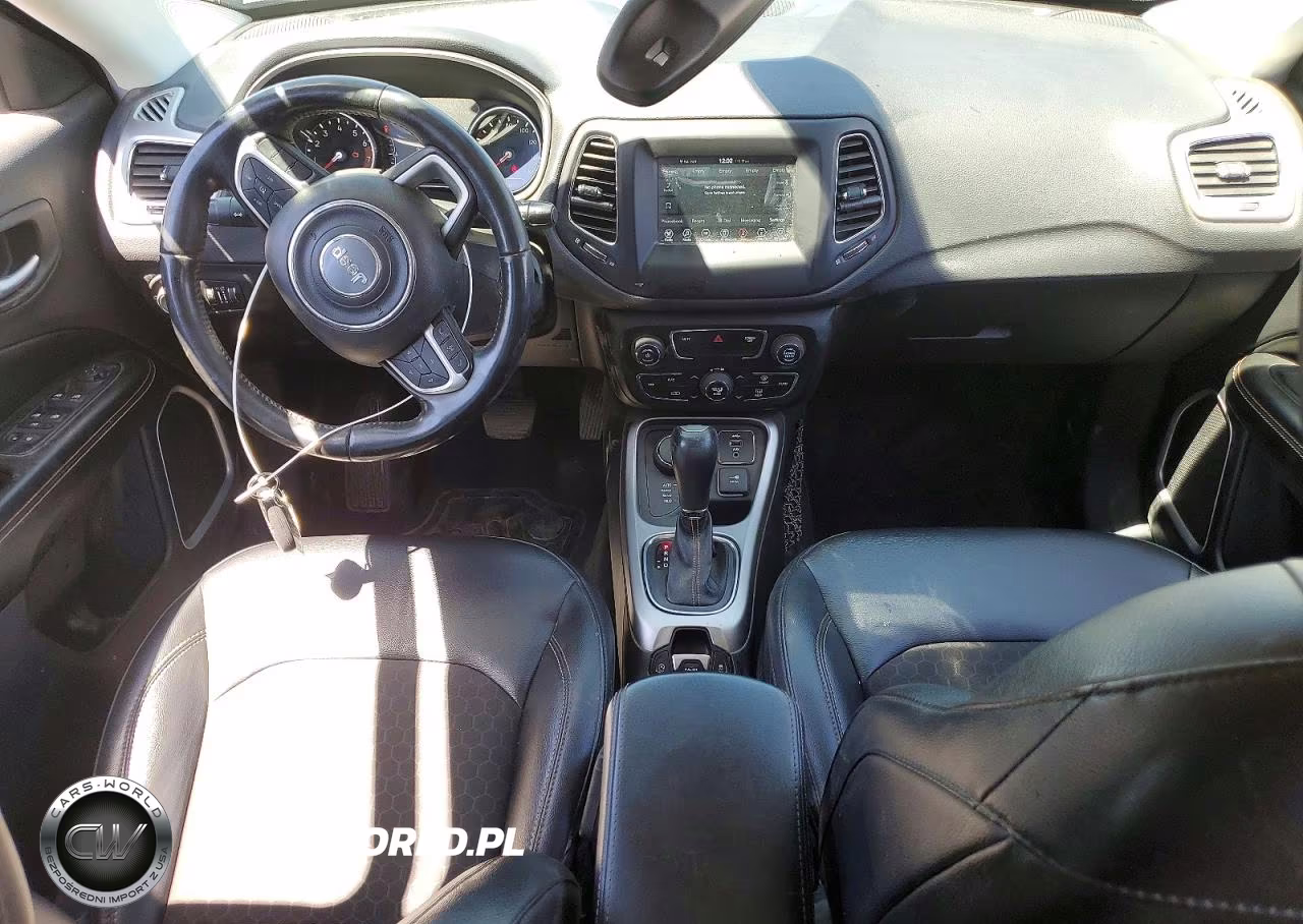 2018 Jeep Compass Latitude VIN:3C4NJDBB6JT117241 - 8