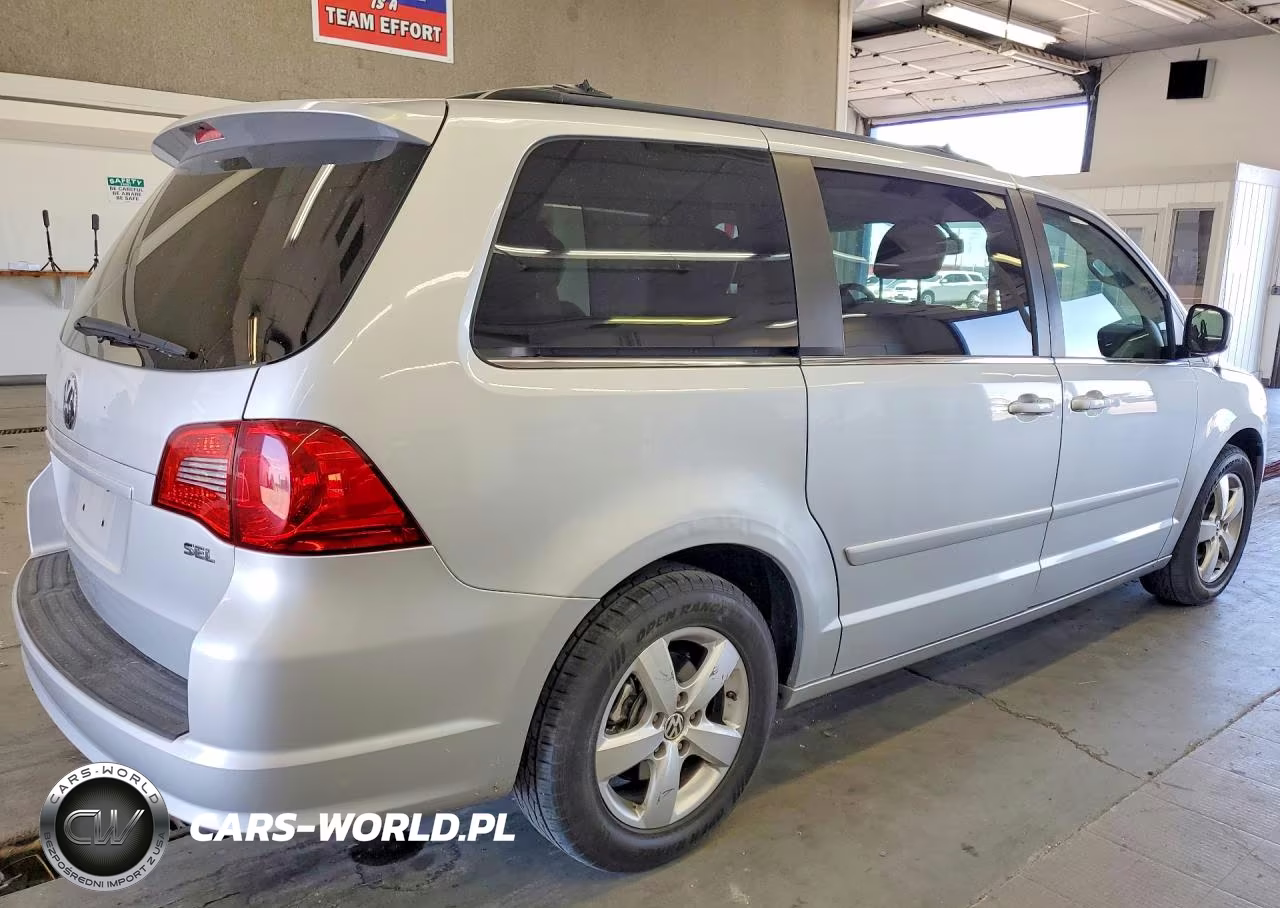 2009 Volkswagen Routan Sel VIN:2V8HW54X39R560771 - 3