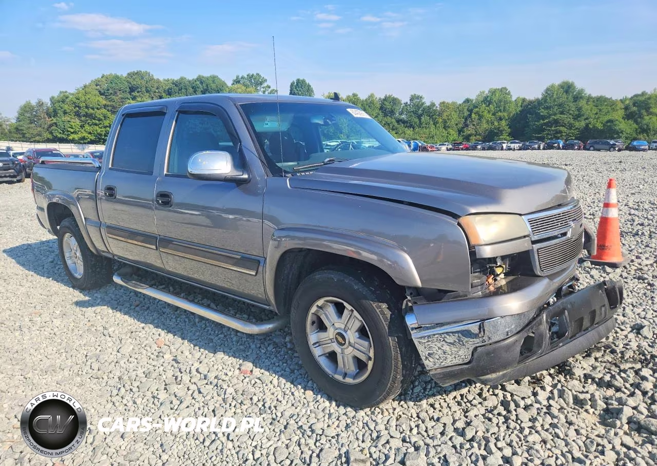2007 Chevrolet Silverado K1500 Classic Crew Cab VIN:2GCEK13Z271156314 - 4