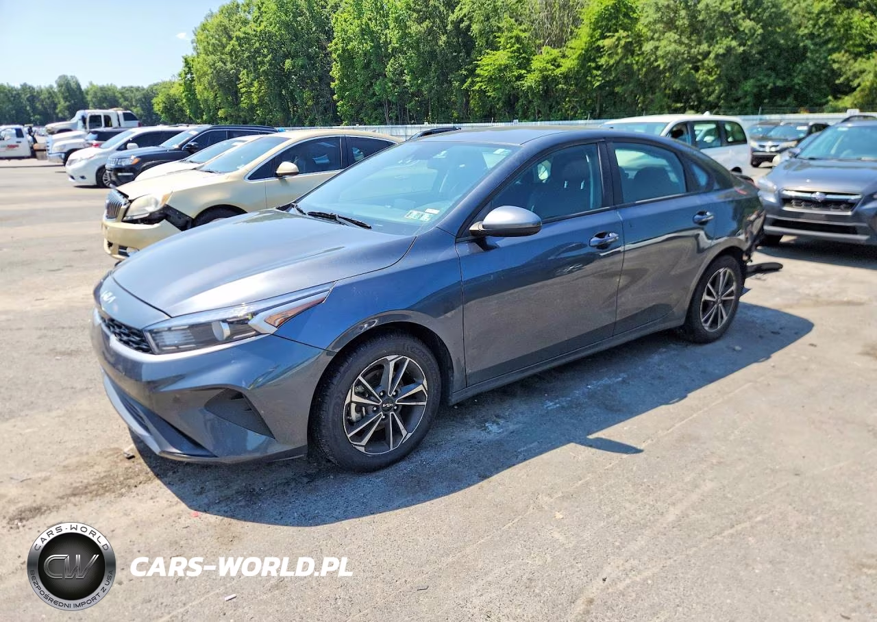 2024 Kia Forte Lxs – zdjęcie 1 z 13