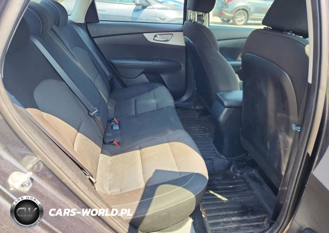 2024 Kia Forte Lxs VIN:3KPF24AD9RE706434 - 10