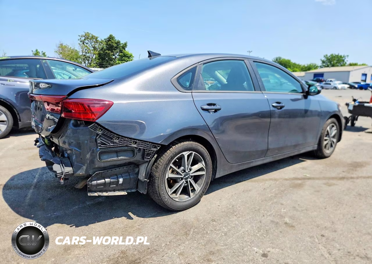 2024 Kia Forte Lxs VIN:3KPF24AD9RE706434 - 3