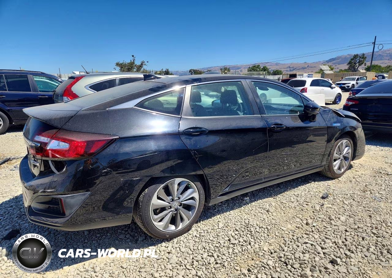 2018 Honda Clarity VIN:JHMZC5F15JC018858 - 3