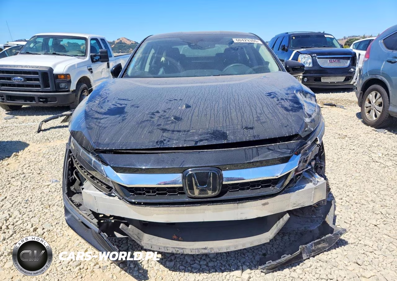 2018 Honda Clarity VIN:JHMZC5F15JC018858 - 5