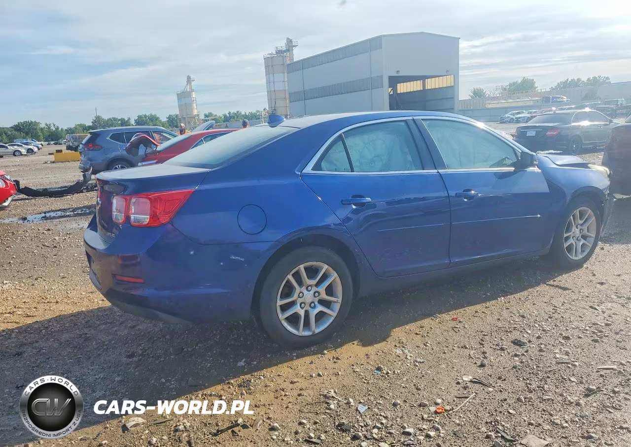 2013 Chevrolet Malibu 1Lt VIN:1G11C5SA5DU111889 - 3
