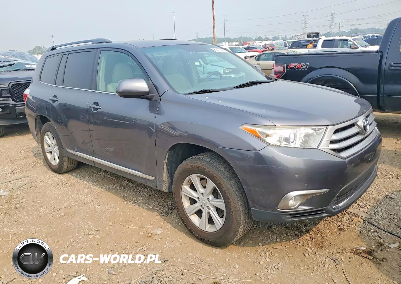 2013 Toyota Highlander Plus VIN:5TDZA3EH4DS038922 - 4