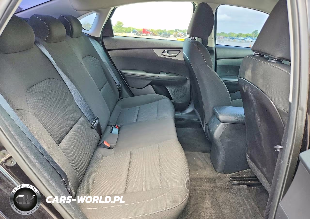 2021 Kia Forte Fe VIN:3KPF24AD5ME299303 - 10