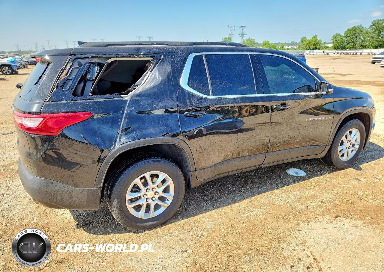 2019 Chevrolet Traverse Lt VIN:1GNERGKW8KJ103662 - 3