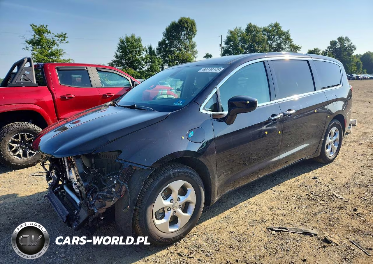 2018 Chrysler Pacifica Hybrid Touring Plus – zdjęcie 1 z 14