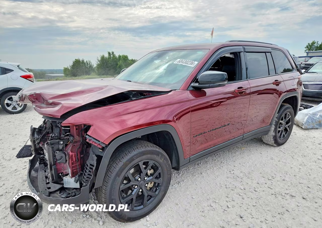 2025 Jeep Grand Cherokee Laredo VIN:1C4RJHAG4S8781186 - 1