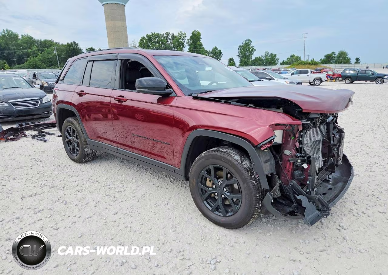 2025 Jeep Grand Cherokee Laredo VIN:1C4RJHAG4S8781186 - 4