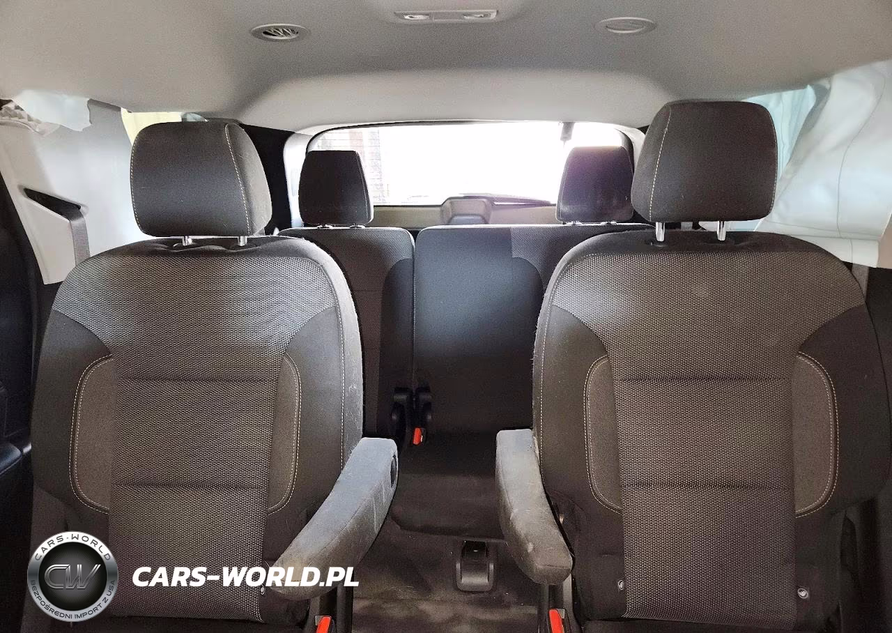 2019 Chevrolet Traverse Lt VIN:1GNERGKW0KJ290556 - 10