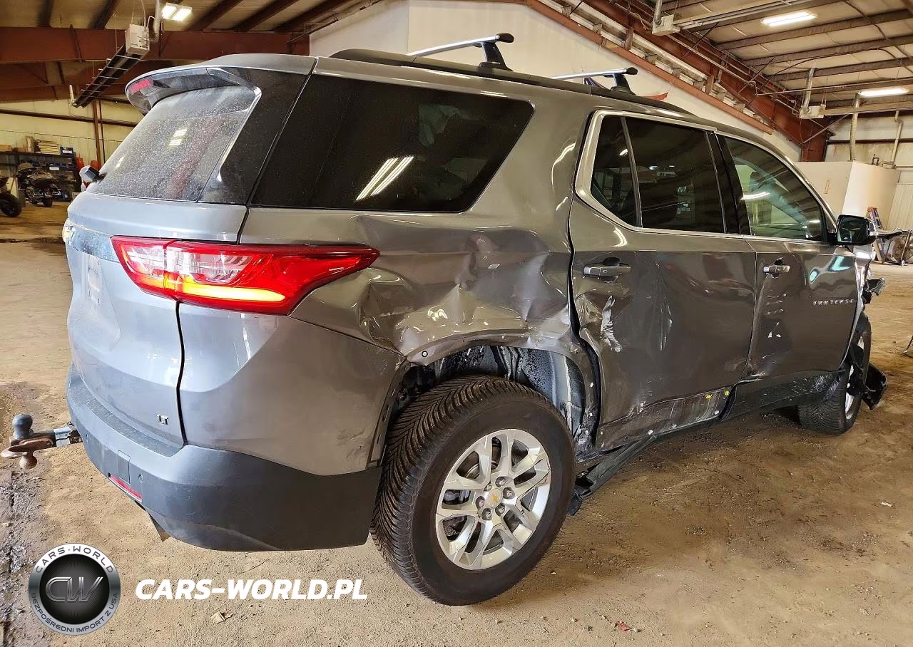 2019 Chevrolet Traverse Lt VIN:1GNERGKW0KJ290556 - 3