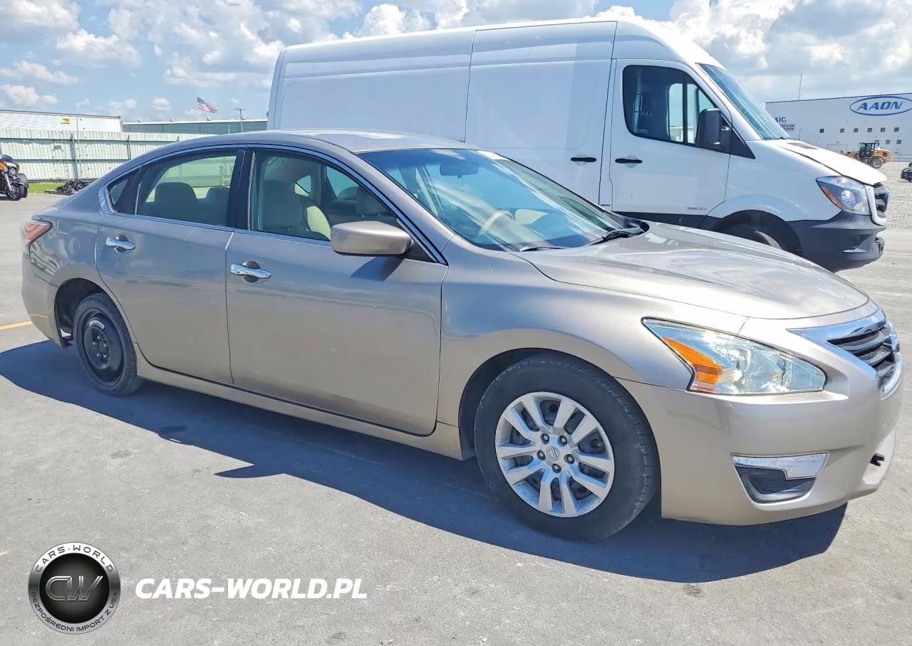 2015 Nissan Altima 2.5 S VIN:1N4AL3AP6FC412316 - 4